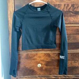 PINK VICTORIA SECRET CROPPED LONG SLEVE WORKOUT TOP